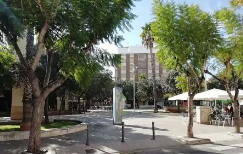Local comercial en venda a Centro, imagen 2