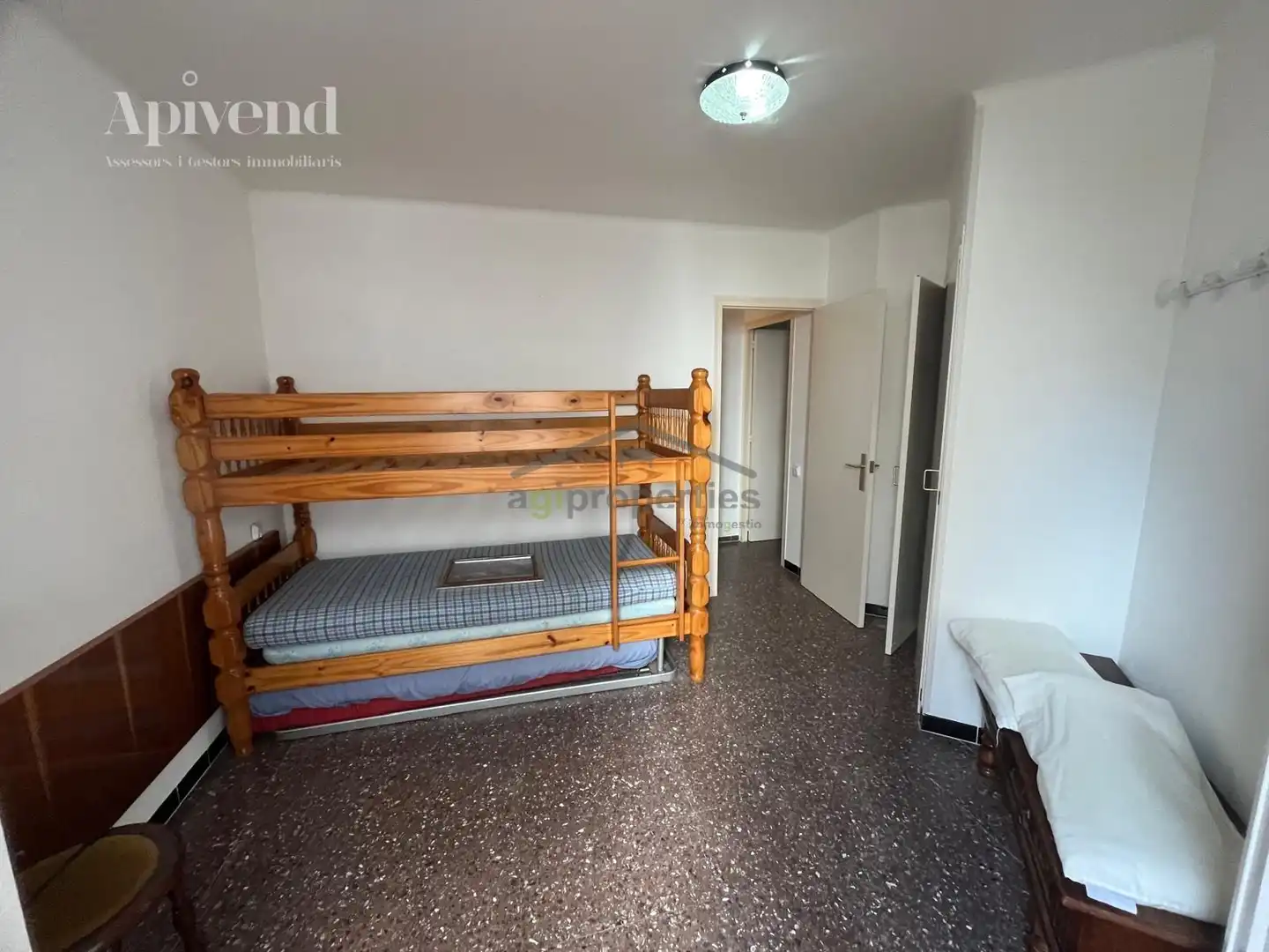 Pis amb ascensor en venda a Caritat Serinyana, imagen 19