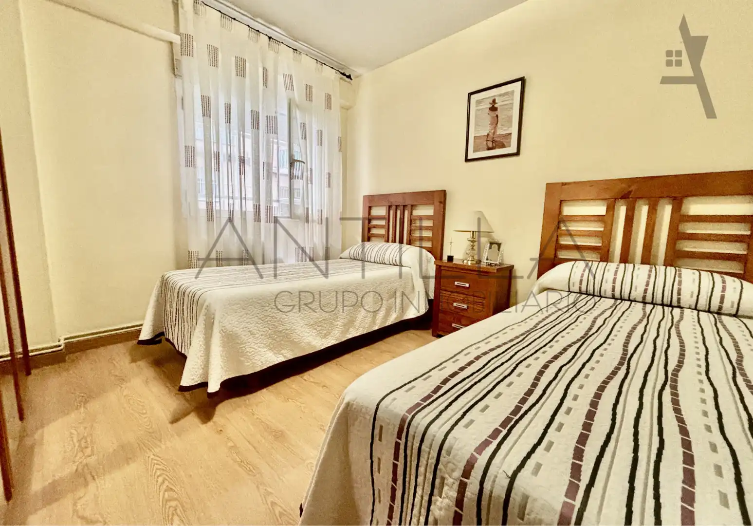 Bedroom of Flat for sale in Madrid  with Heating, Furnished and Alarm