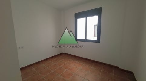 Foto 2 de Apartament en venda a Calle Nueva, Alcaucín, Málaga