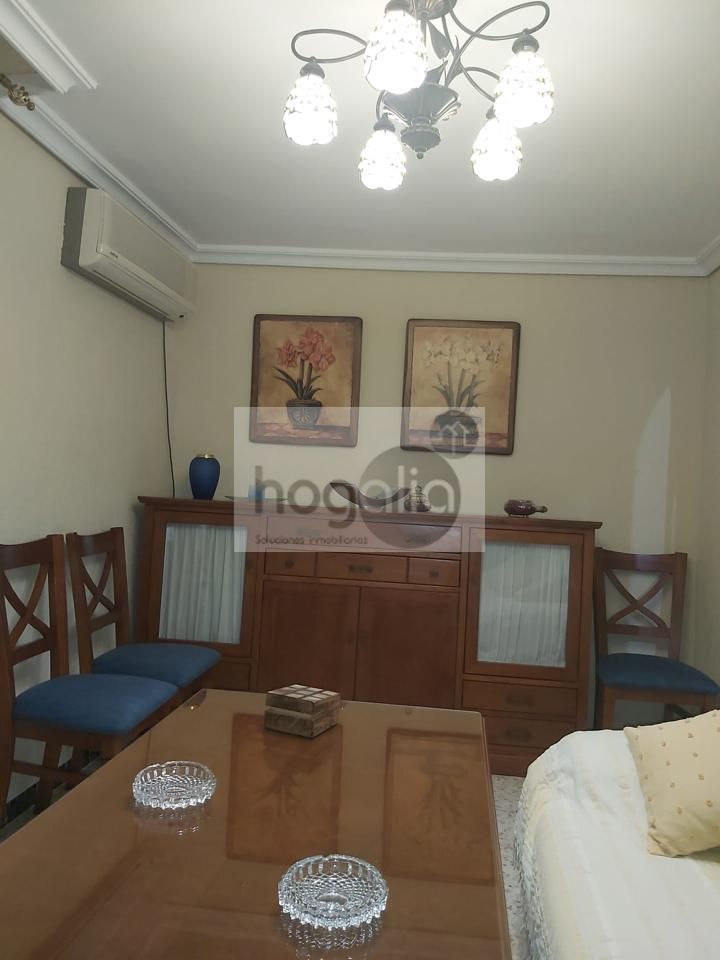 Living room of Planta baja to rent in  Sevilla Capital  with Air Conditioner and Furnished