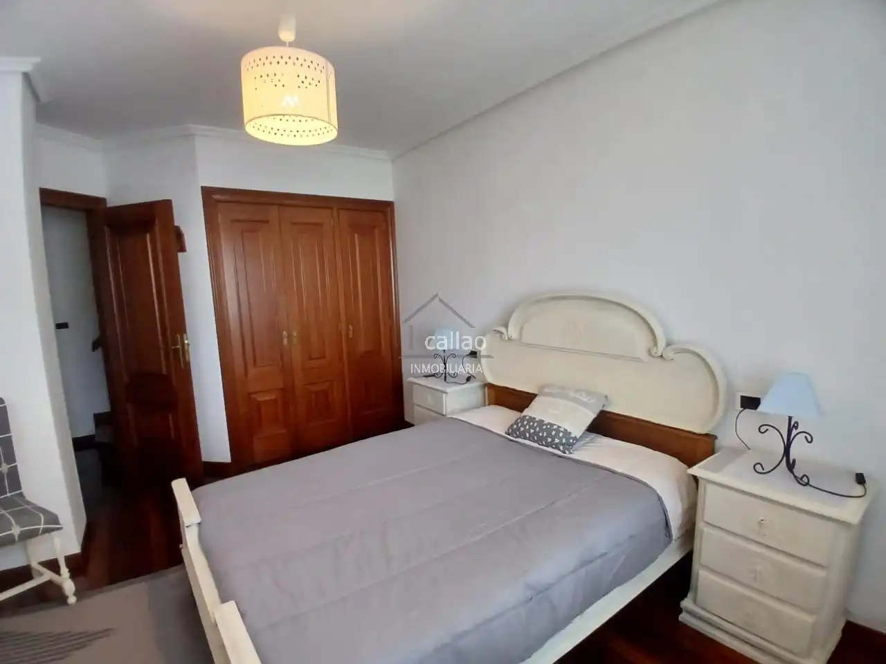 Bedroom of Flat for rent in Ferrol  with Heating, Parquet flooring and Furnished