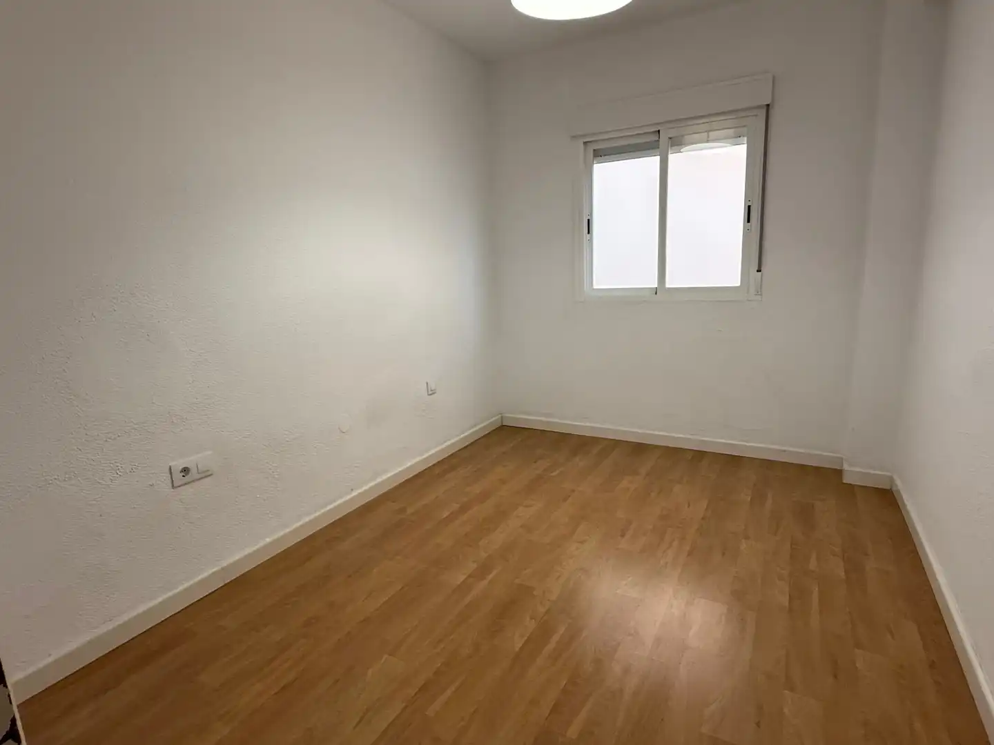 Schlafzimmer von Wohnung zum Verkauf in Almería mit Balkon
