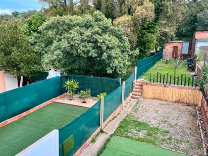 Jardí de Casa adosada en venda en Girona Capital amb Calefacció, Jardí privat i Terrassa