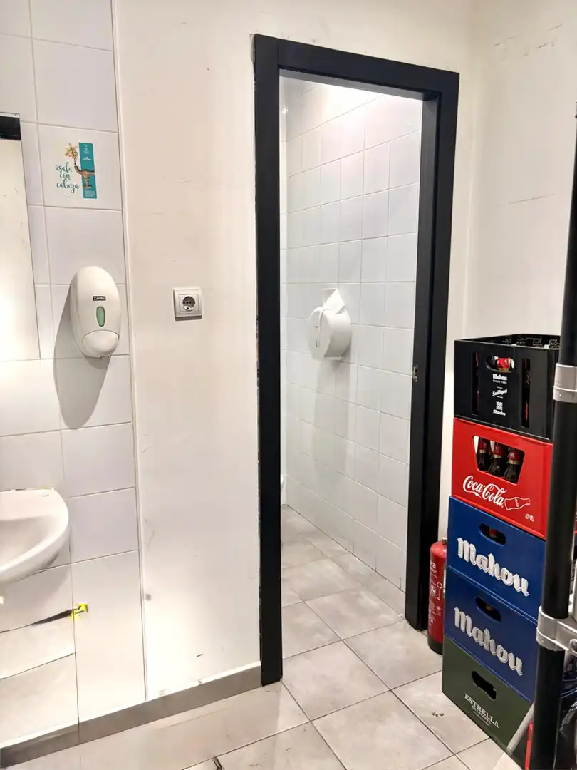 Bathroom of Commercial properties for rent in Casco Urbano