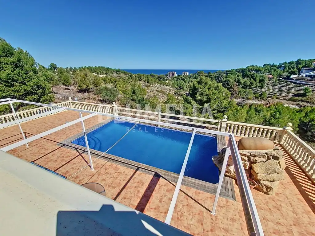 Casa o chalet en venta en Calle Ginjol, El Montgó