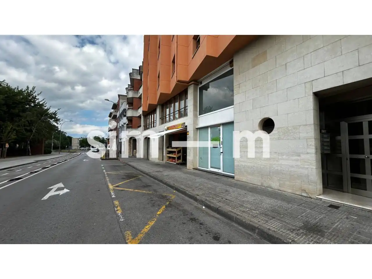 Locale commerciale in affitto a Avenida Països Catalans, imagen 2