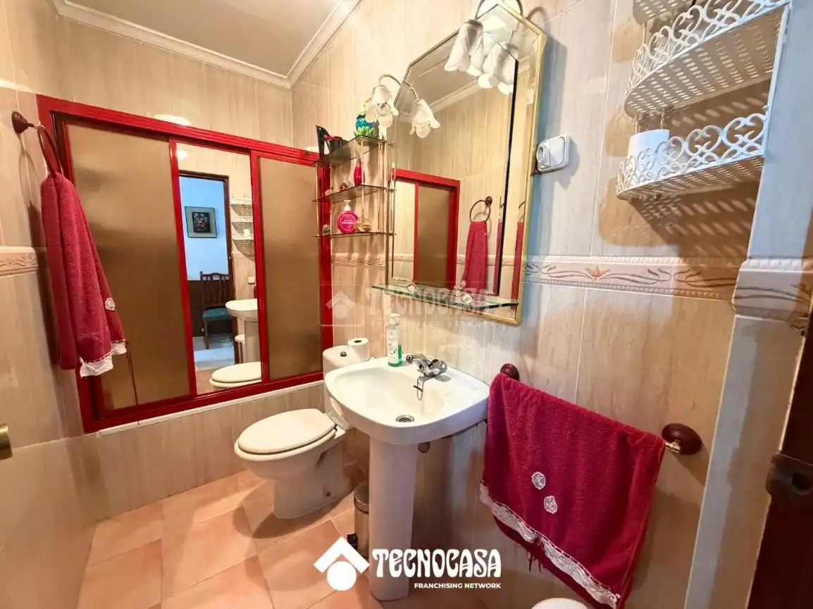 Baño de Casa adosada en venta en Álora con Terraza y Balcón