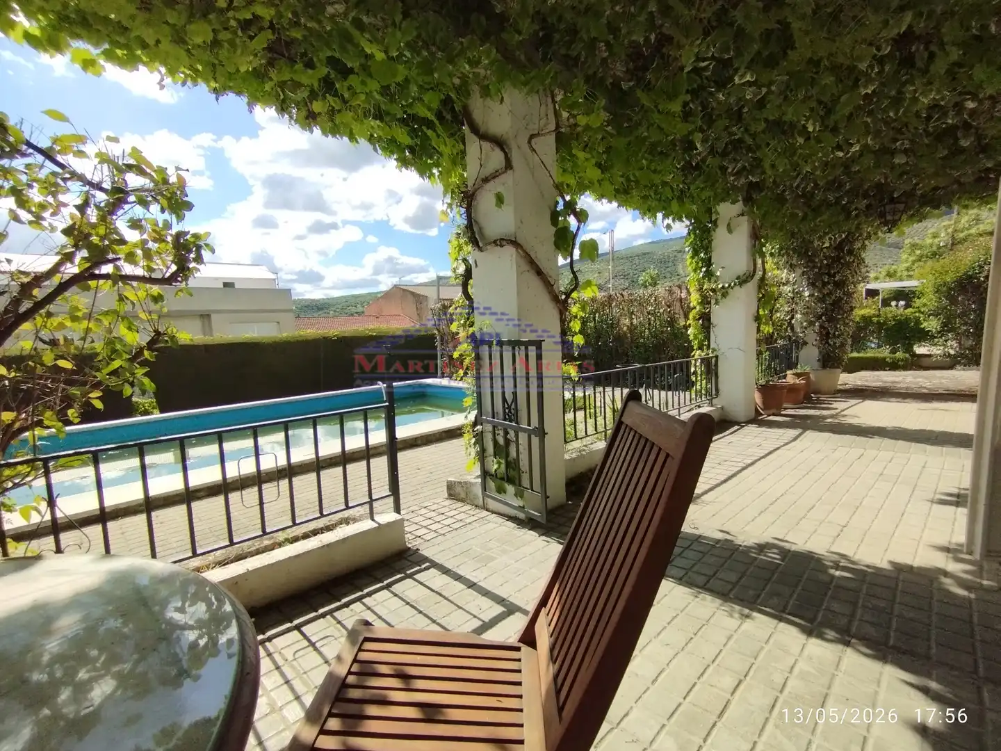 Xalet amb piscina en venda a Los Villares