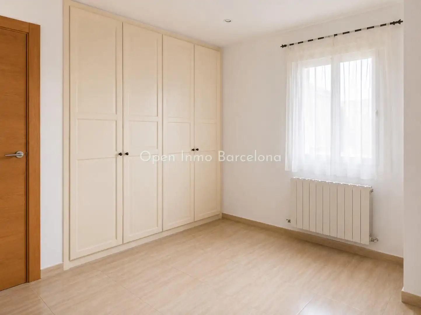Bedroom of Flat for sale in Vilanova i la Geltrú  with Air Conditioner and Heating