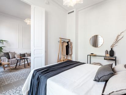 Dormitori de Apartament en venda en  Barcelona Capital amb Balcó