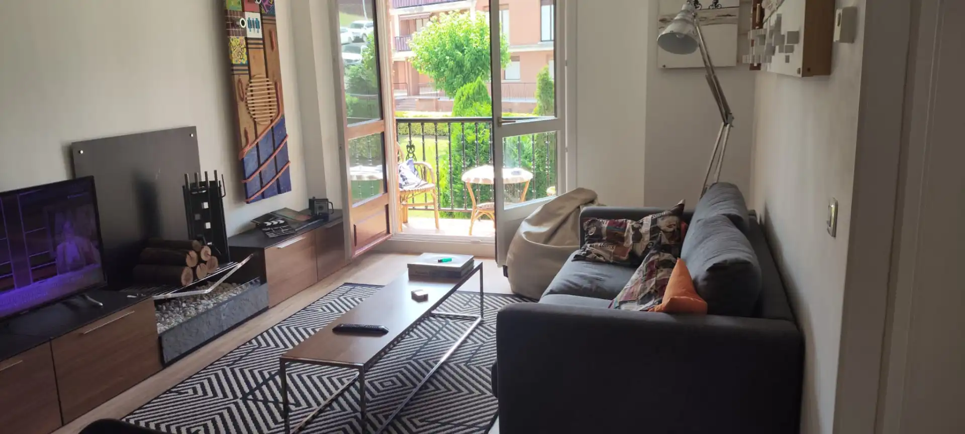 Sala de estar de Piso de alquiler en Castro-Urdiales con Calefacción, Terraza y Amueblado
