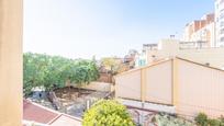 Exterior view of Flat for sale in  Barcelona Capital  with Parquet flooring and Oven