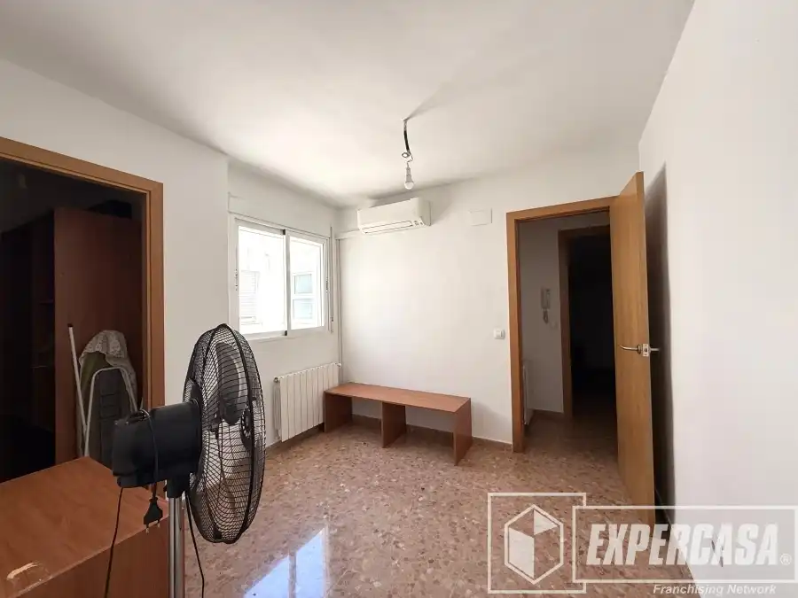 Habitación de Dúplex en venta en Riba-roja de Túria con Aire acondicionado, Calefacción y Terraza