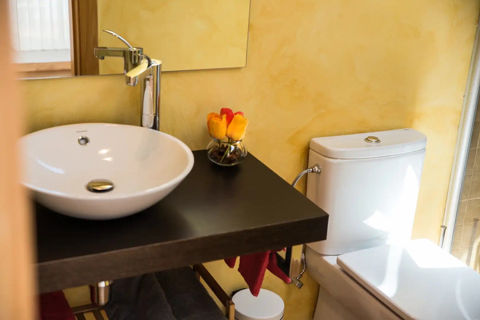 Baño de Finca rústica en venta en Passanant i Belltall con Calefacción, Parquet y Terraza