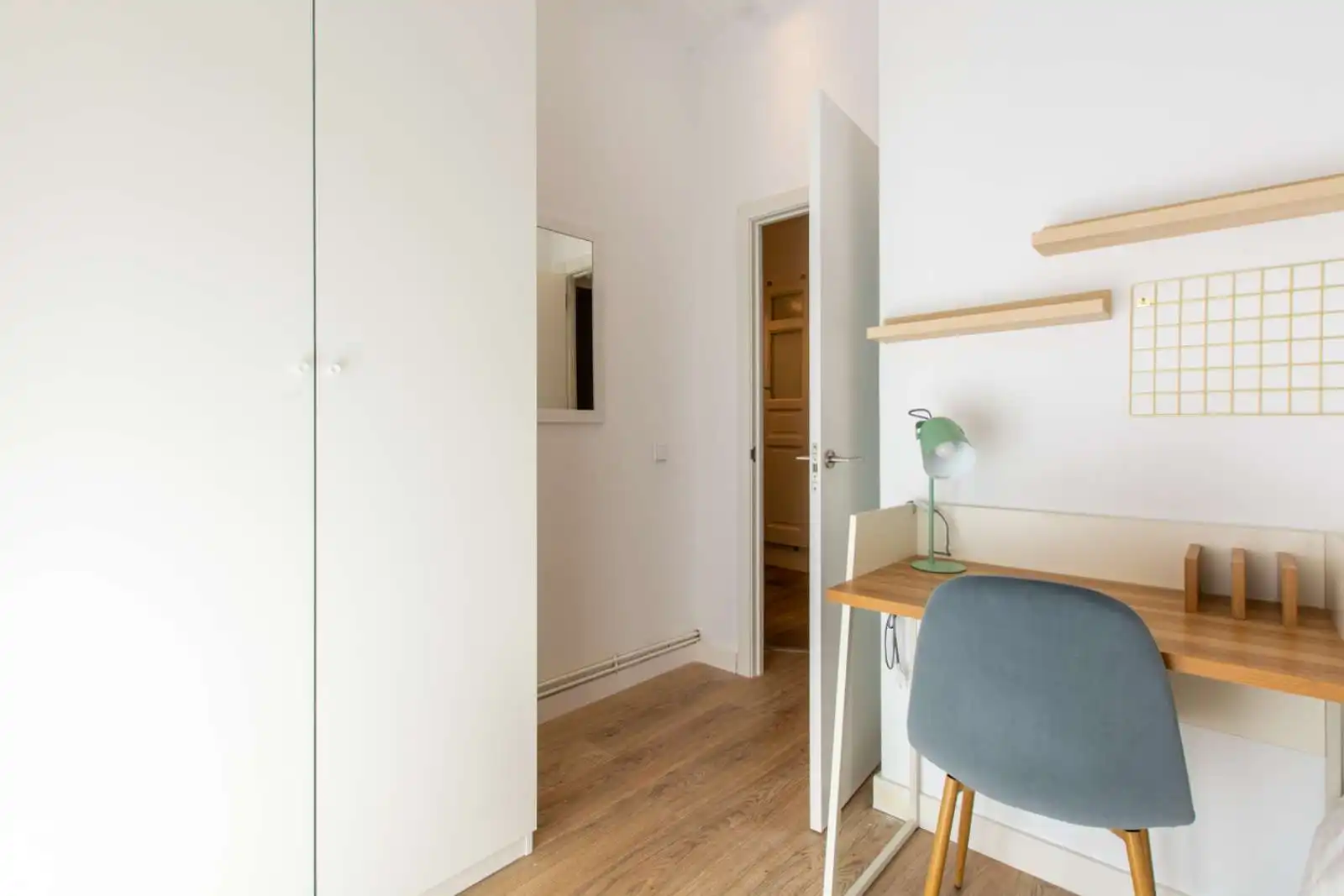 Bedroom of Flat for share in Centro