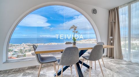 Foto 2 de Casa adosada en venta en Avenida Europa, San Eugenio Alto, Adeje