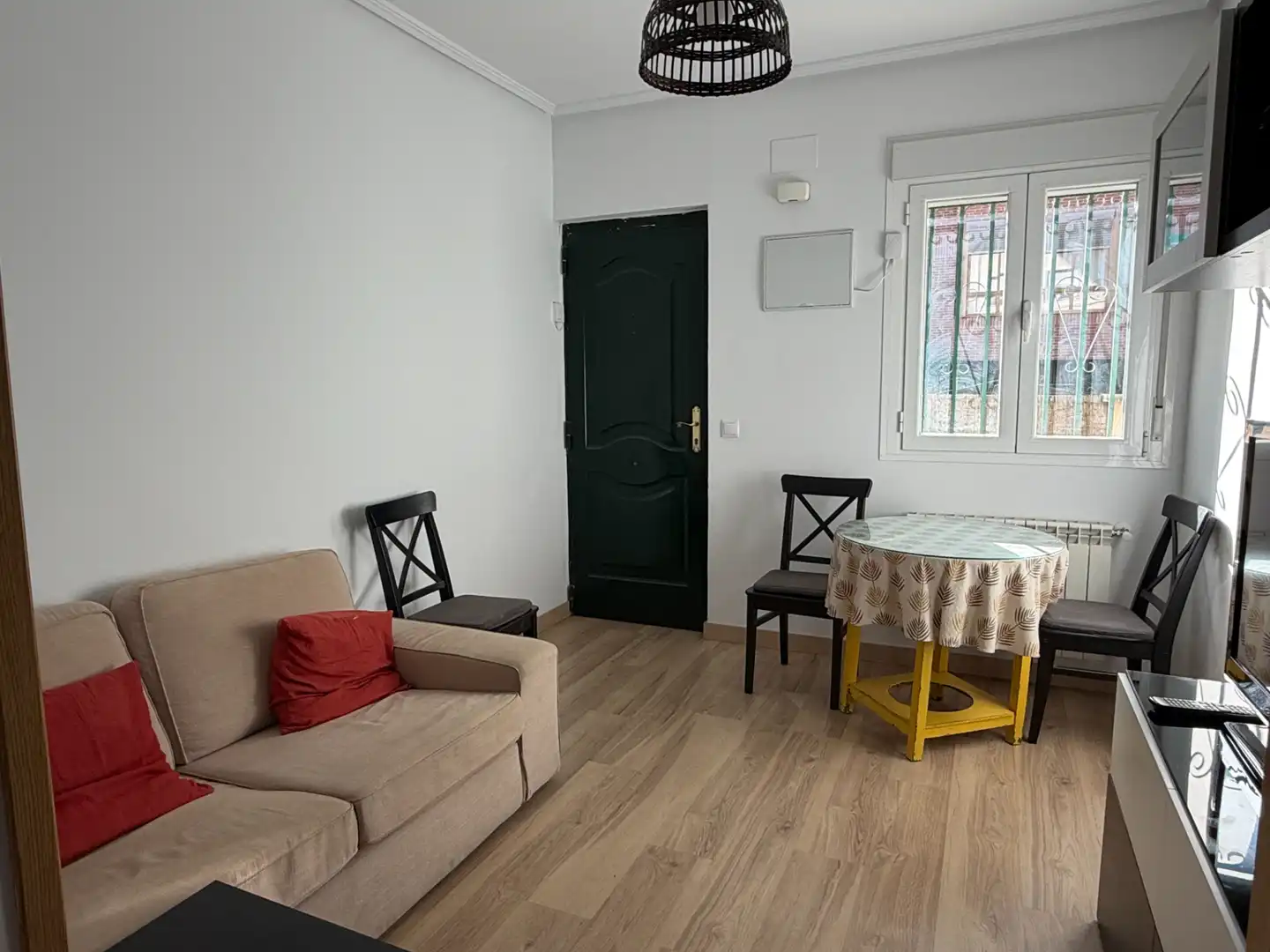 Wohnung zur Miete in Calle de Tremp, 24, Ciudad Universitaria