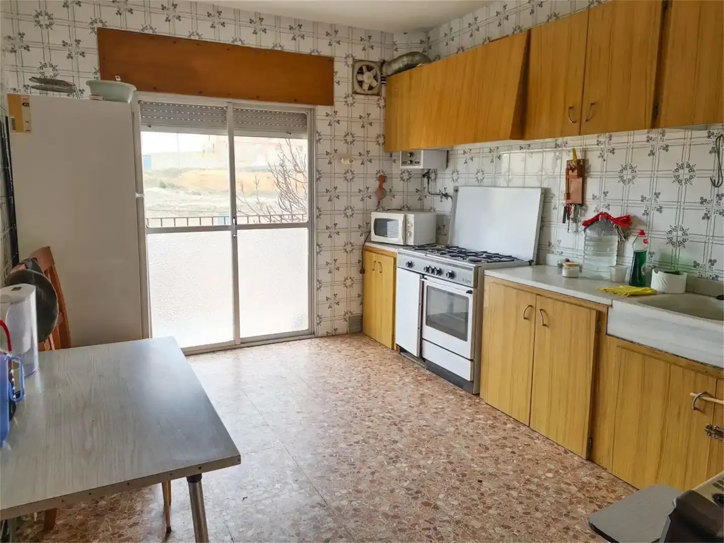Kitchen of Detached homes for sale in Cella  with Balcony