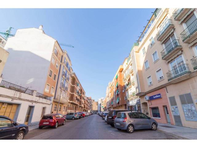 Local comercial en Venta en Maria Auxiliadora - Barriada de Llera