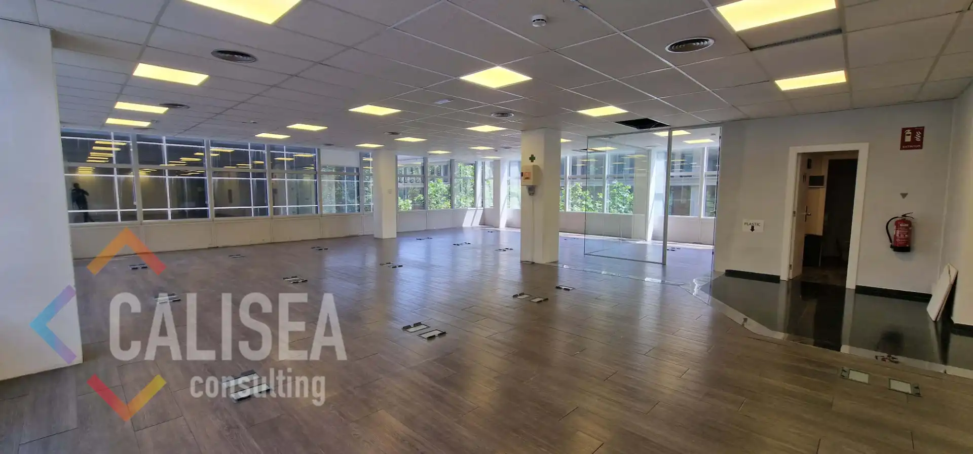 Office for rent in Sabadell  with Air Conditioner and Heating