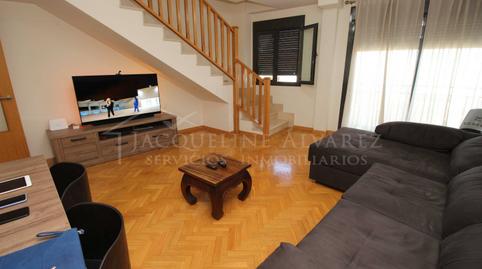 Foto 2 de Dúplex en venta en Yuncos, Toledo