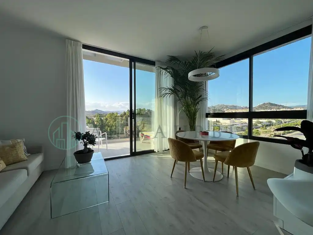 Comedor de Ático de alquiler en Málaga con Aire acondicionado, Terraza y Piscina