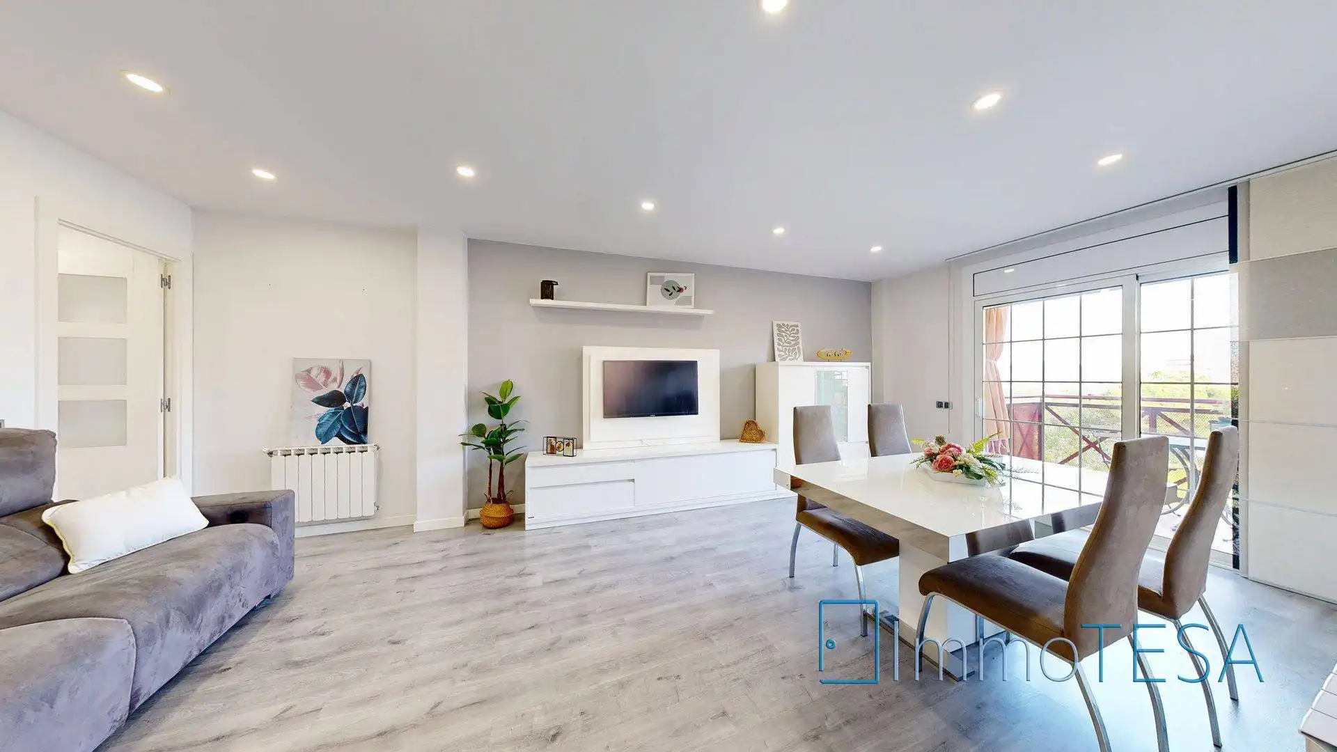 Flat with terrace for sale in Parc d’Europa