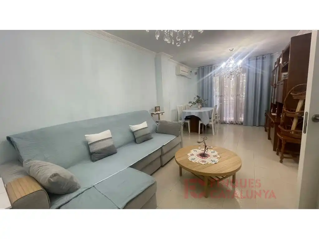 Sala de estar de Piso en venta en Girona con Aire acondicionado, Calefacción y Balcón