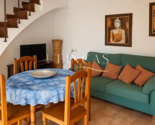 Sala d'estar de Finca rústica en venda en Puebla de Alcocer amb Calefacció, Terrassa i Moblat