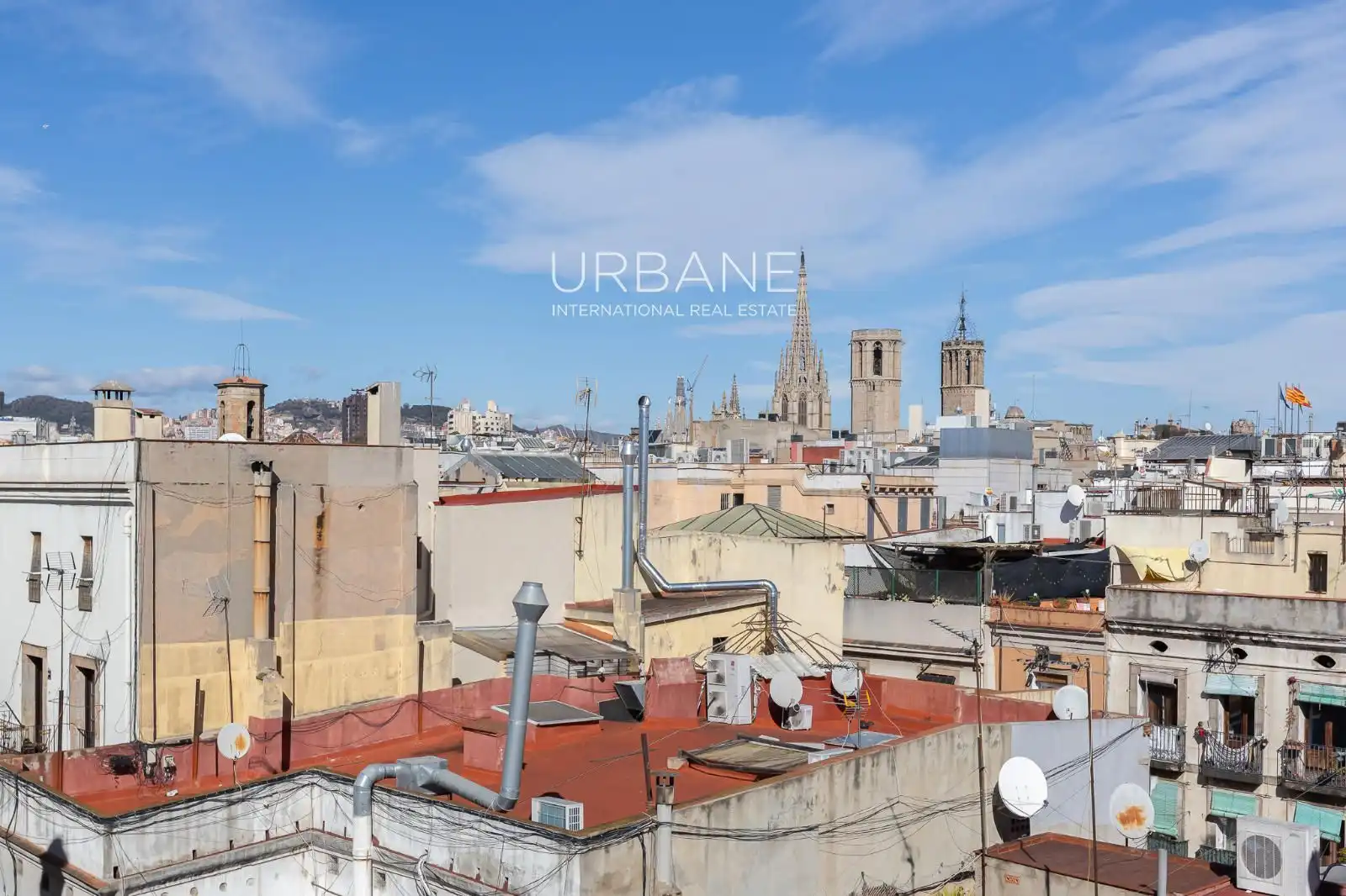 Vista exterior de Ático en venta en Barcelona con Calefacción, Terraza y Amueblado