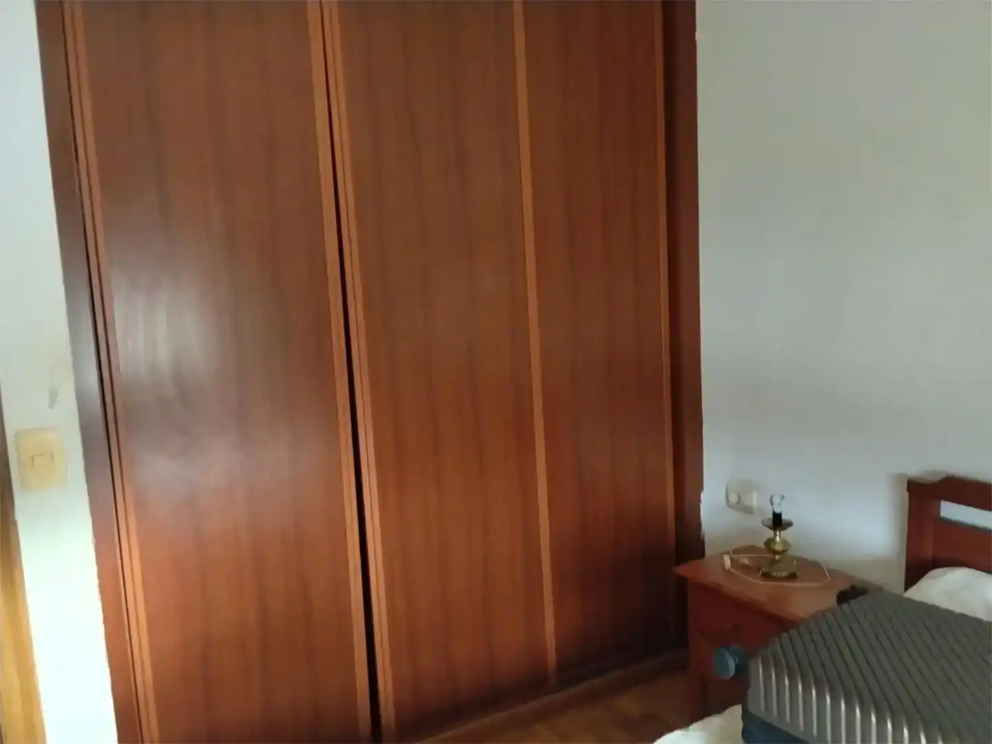 Dormitori de Pis en venda en Vilamartín de Valdeorras amb Parquet, Traster i Moblat