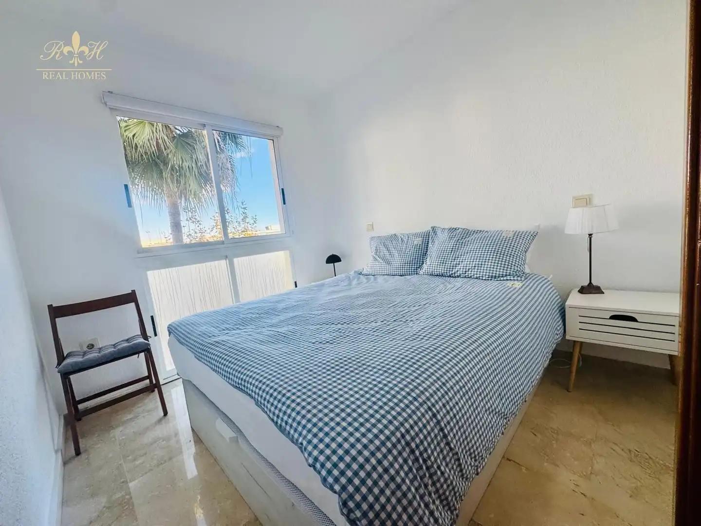 Habitación de Piso de alquiler en L'Alfàs del Pi con Aire acondicionado, Terraza y Piscina