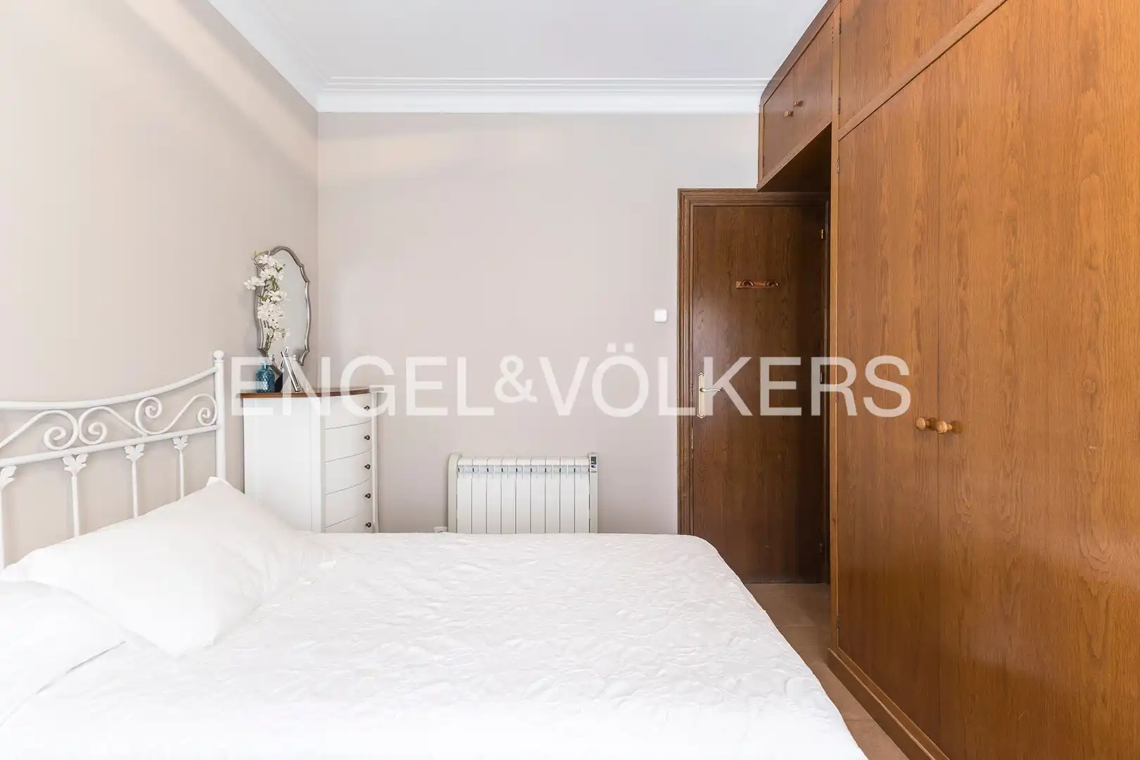 Dormitori de Casa o xalet en venda en Barcelona amb Aire condicionat, Calefacció i Terrassa