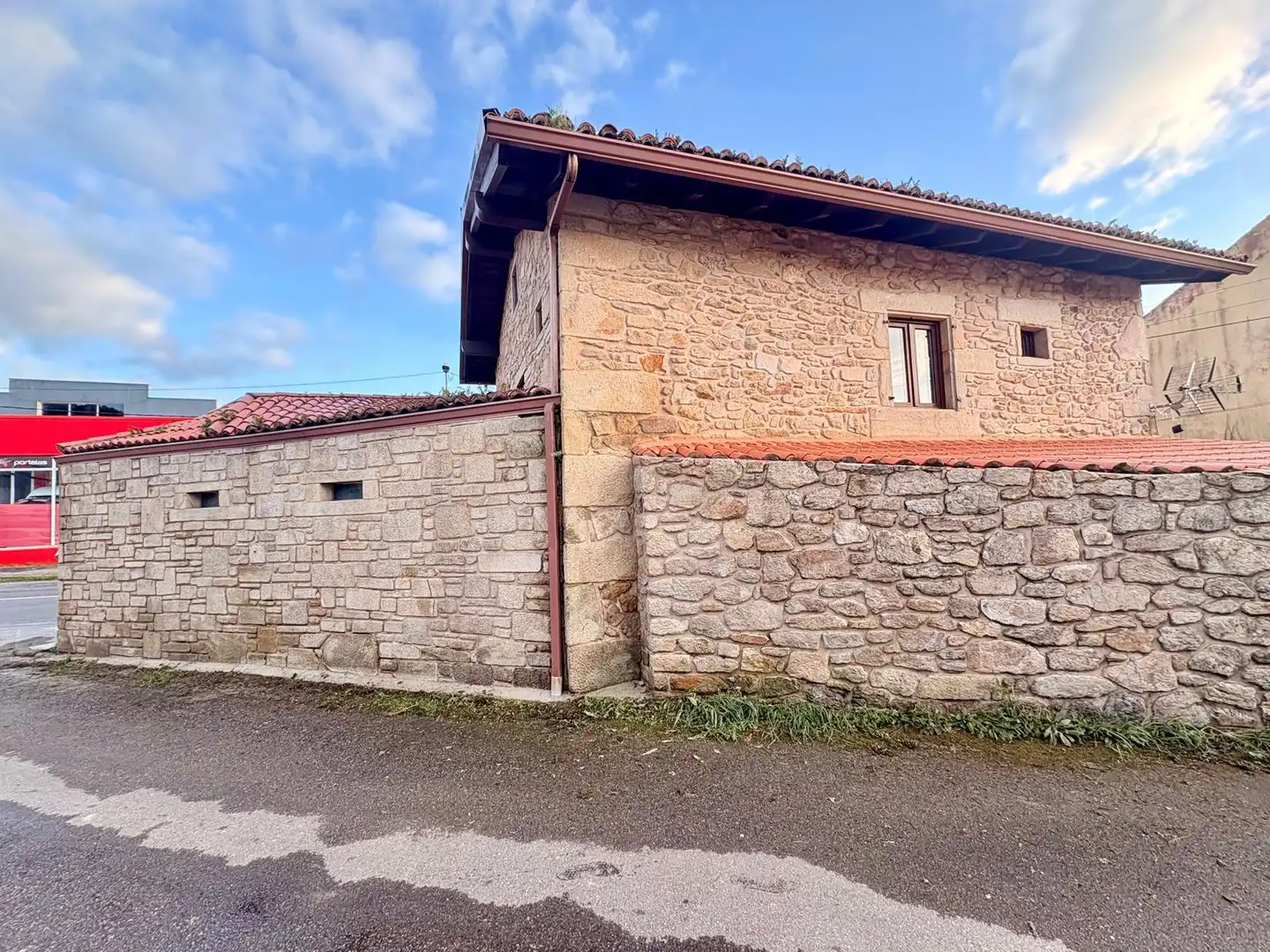 Vista exterior de Casa o chalet en venta en Noia con Calefacción, Jardín privado y Terraza