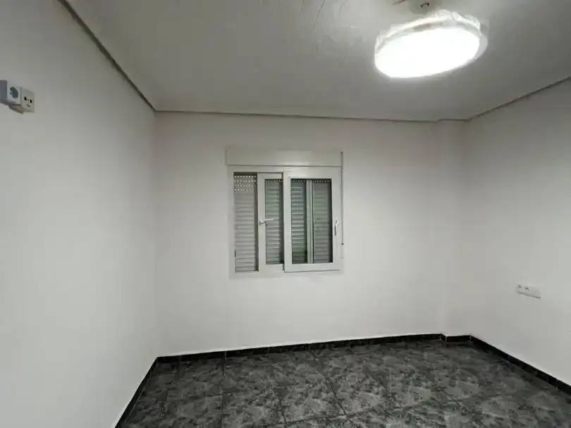 Dormitori de Pis de lloguer en Quart de Poblet amb Aire condicionat