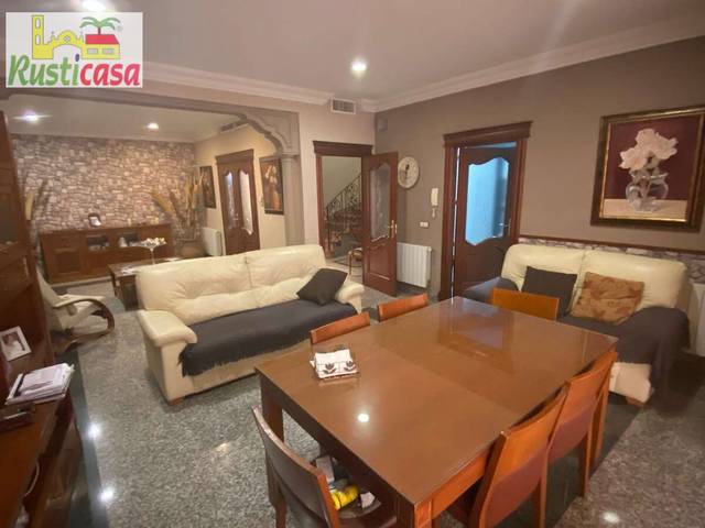 Casa-chalet en Alquiler en Bailén