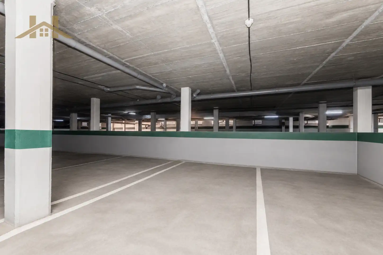 Parking de Piso en venta en Leganés con Aire acondicionado, Calefacción y Trastero