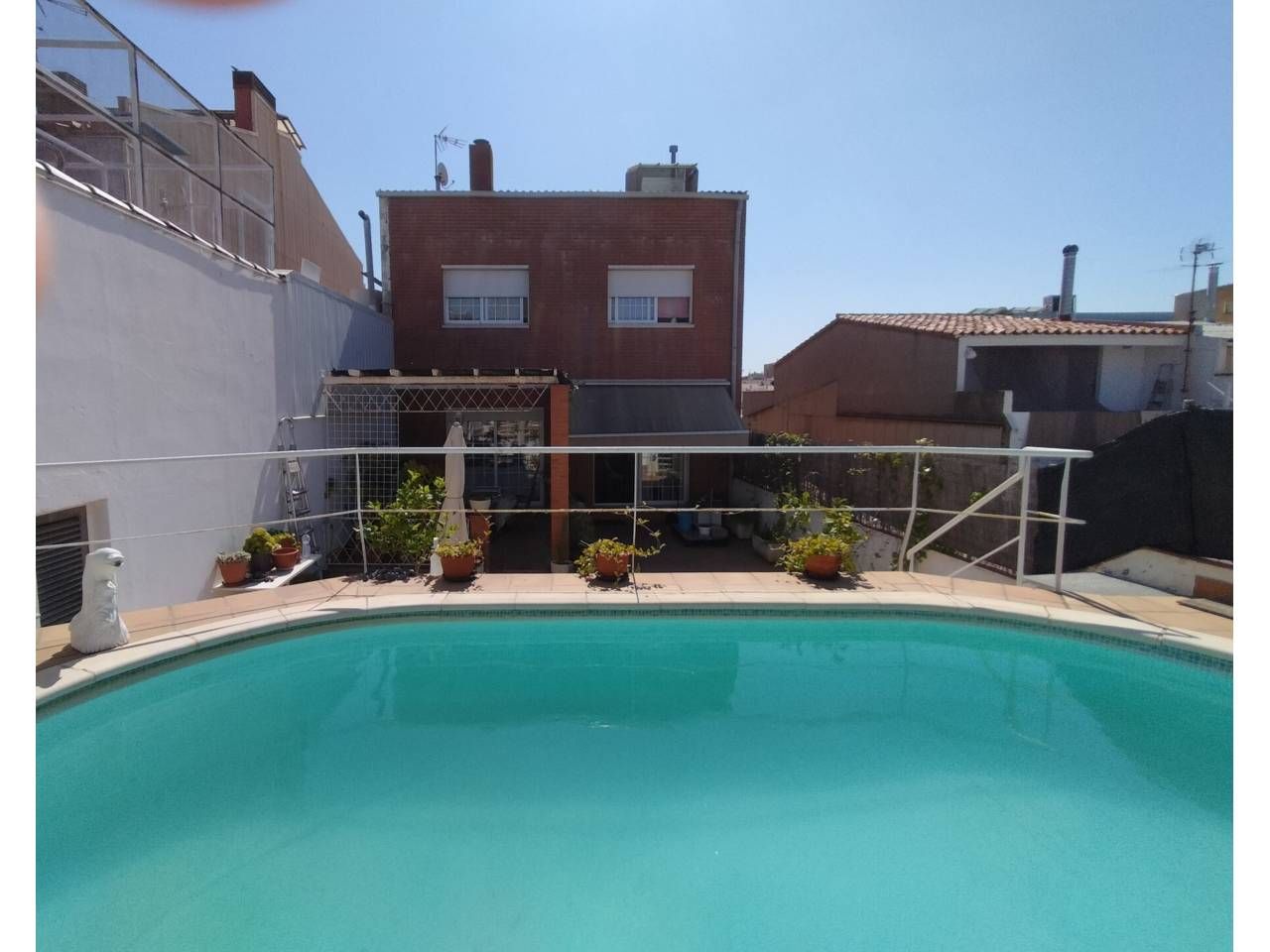 Piscina de Casa o xalet en venda en Terrassa amb Aire condicionat, Jardí privat i Terrassa