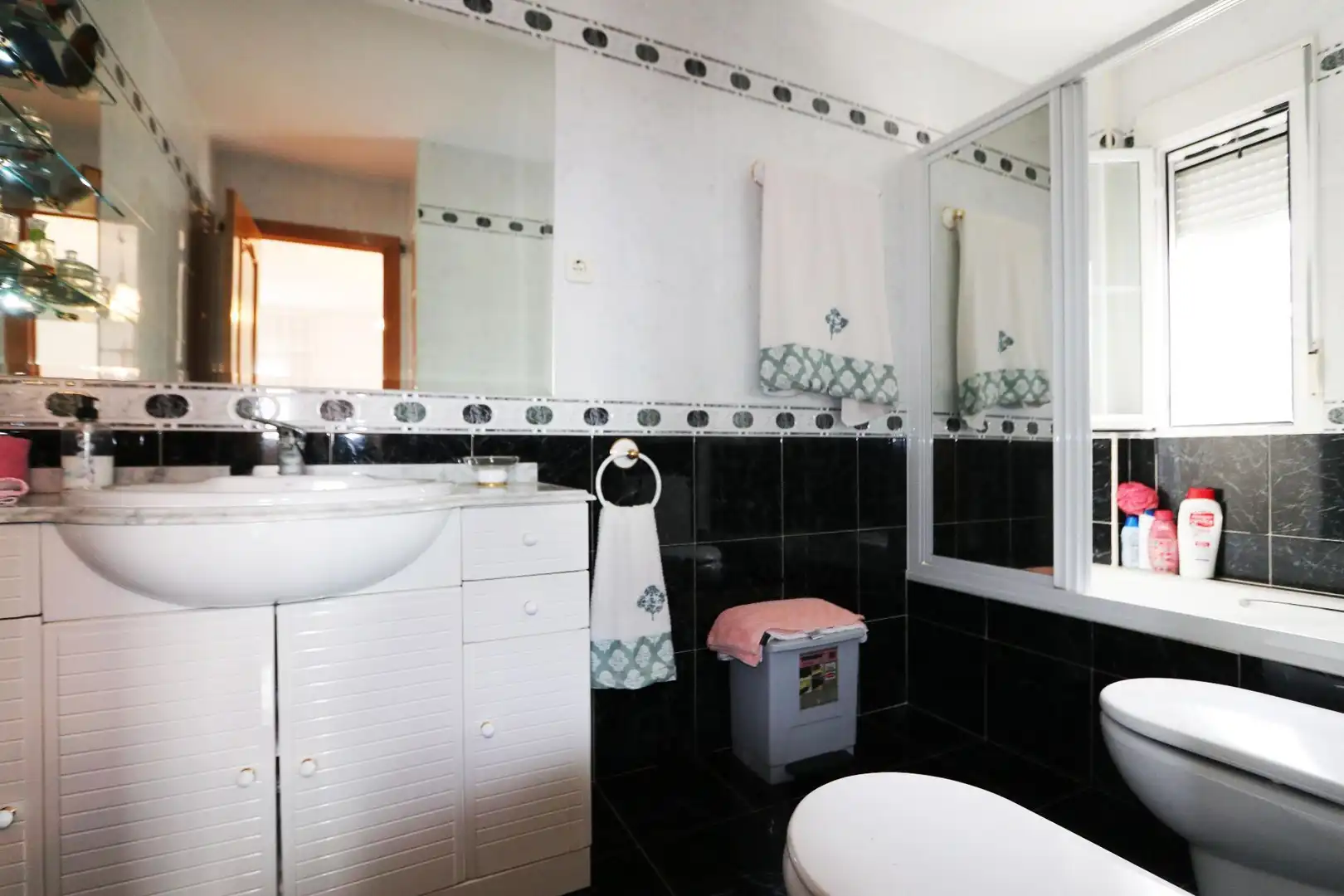 Baño de Casa o chalet en venta en Colmenarejo con Calefacción, Terraza y Trastero