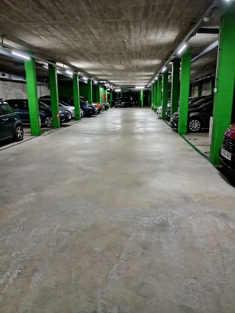 Parkplatz von Garage zum Verkauf in Barcelona
