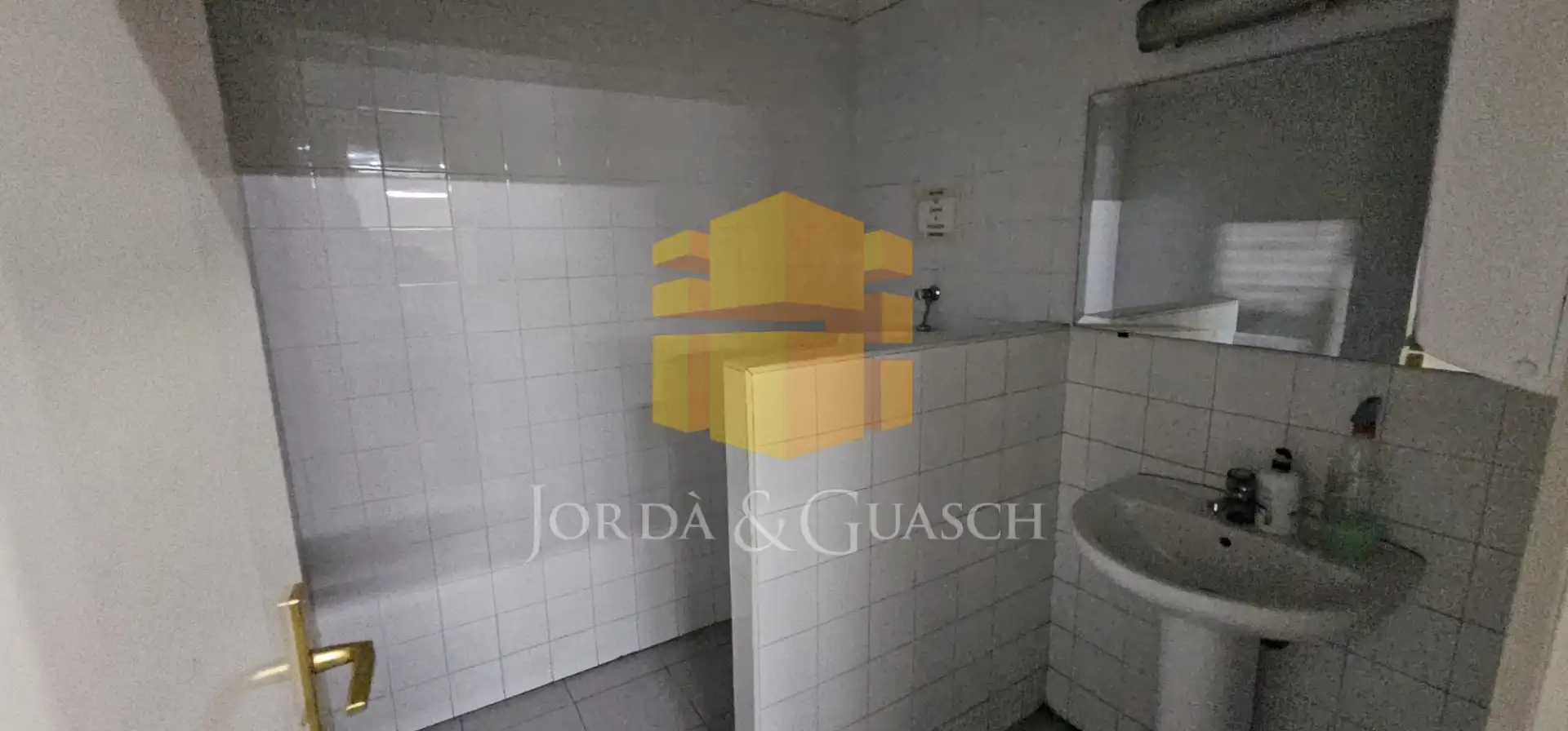 Industrial building with lift for sale in Carretera Corbera 1, imagen 15