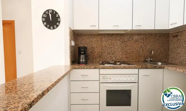 Kitchen of Apartments for sale in Llançà  with Air Conditioner, Heating and Terrace