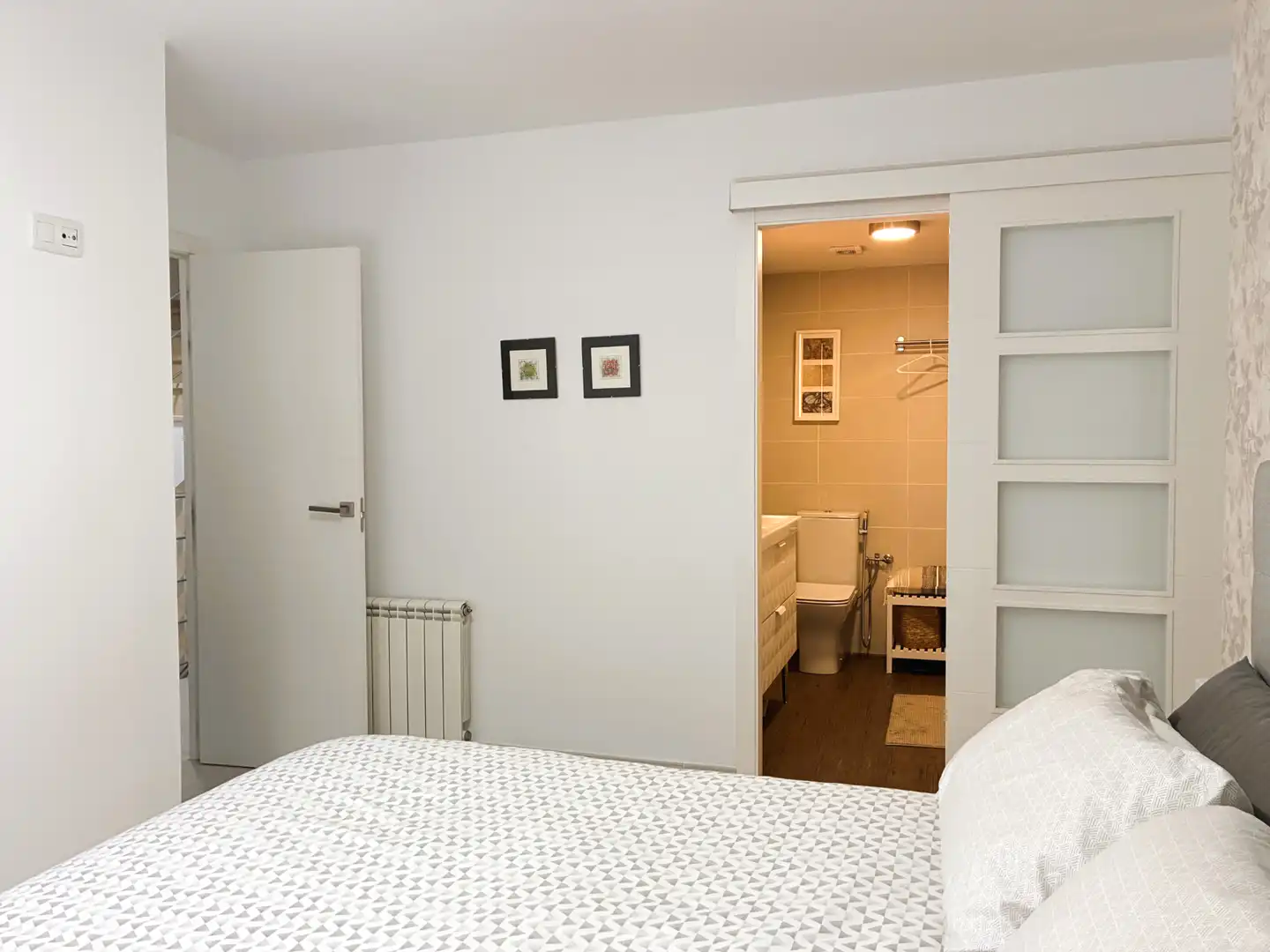 Habitación de Casa o chalet en venta en Celrà con Aire acondicionado, Calefacción y Jardín privado