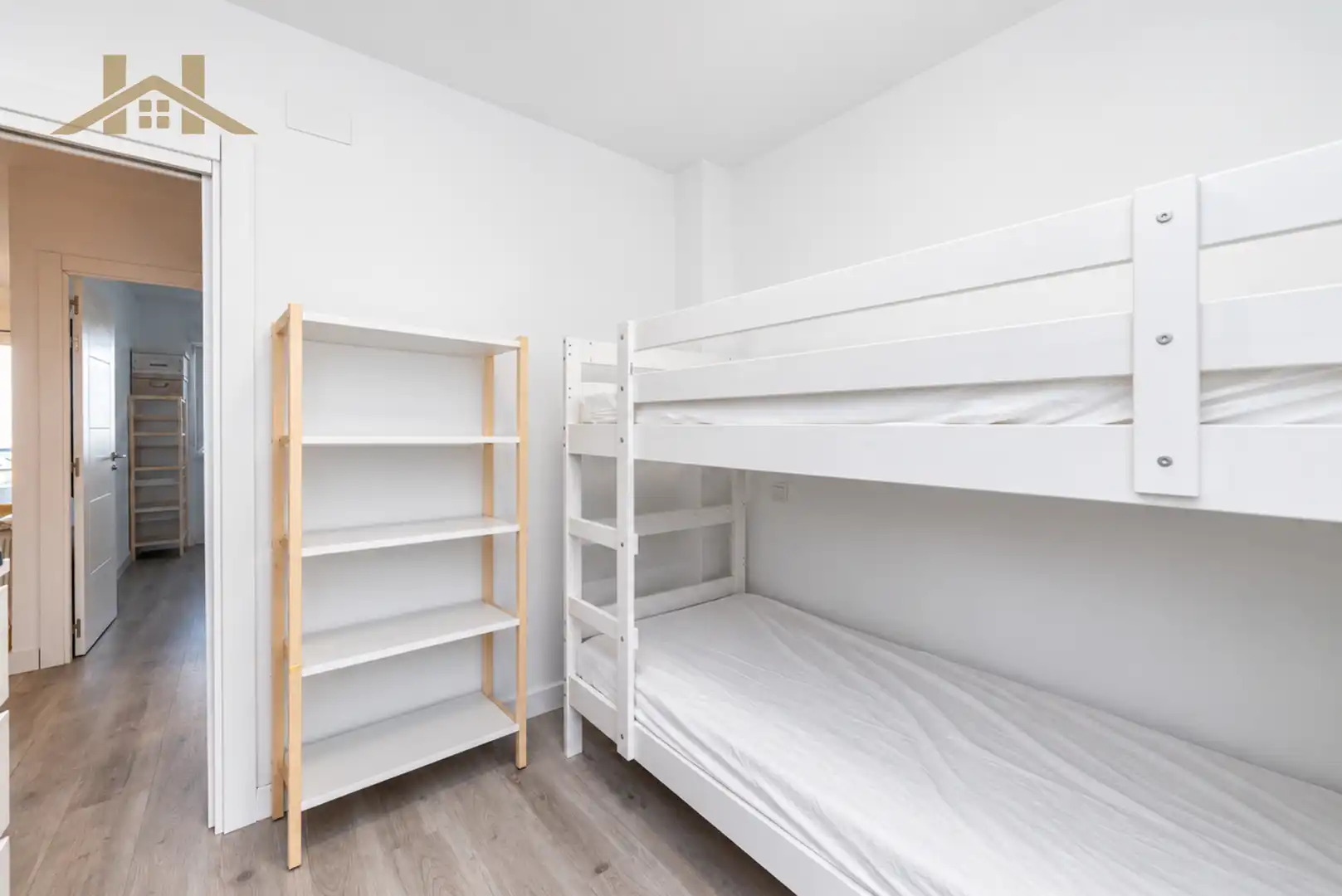 Apartamento con piscina en venta en Calle Navarredonda 15, imagen 13