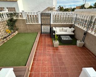 Terrassa de Casa o xalet de lloguer en Orihuela amb Aire condicionat i Terrassa