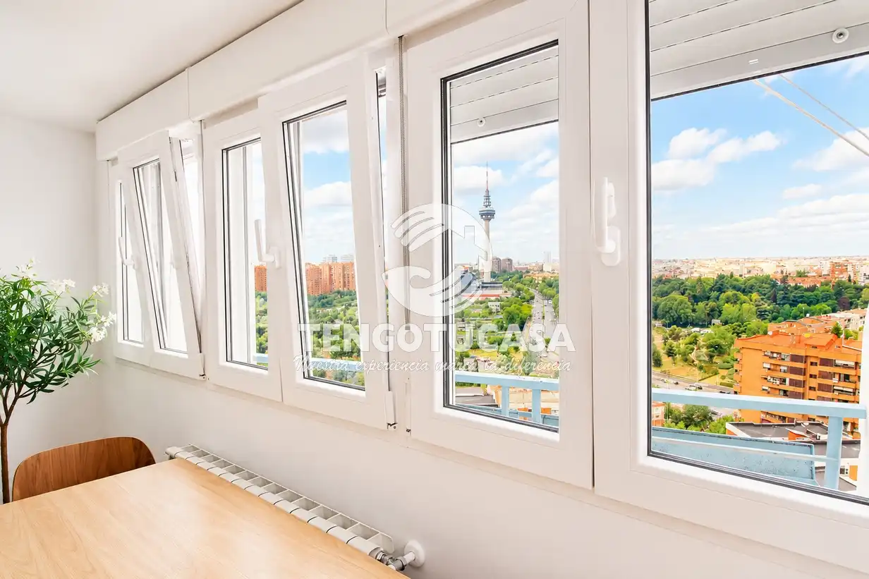 Schlafzimmer von Wohnung zum Verkauf in Madrid mit Klimaanlage, Heizung und Parkett