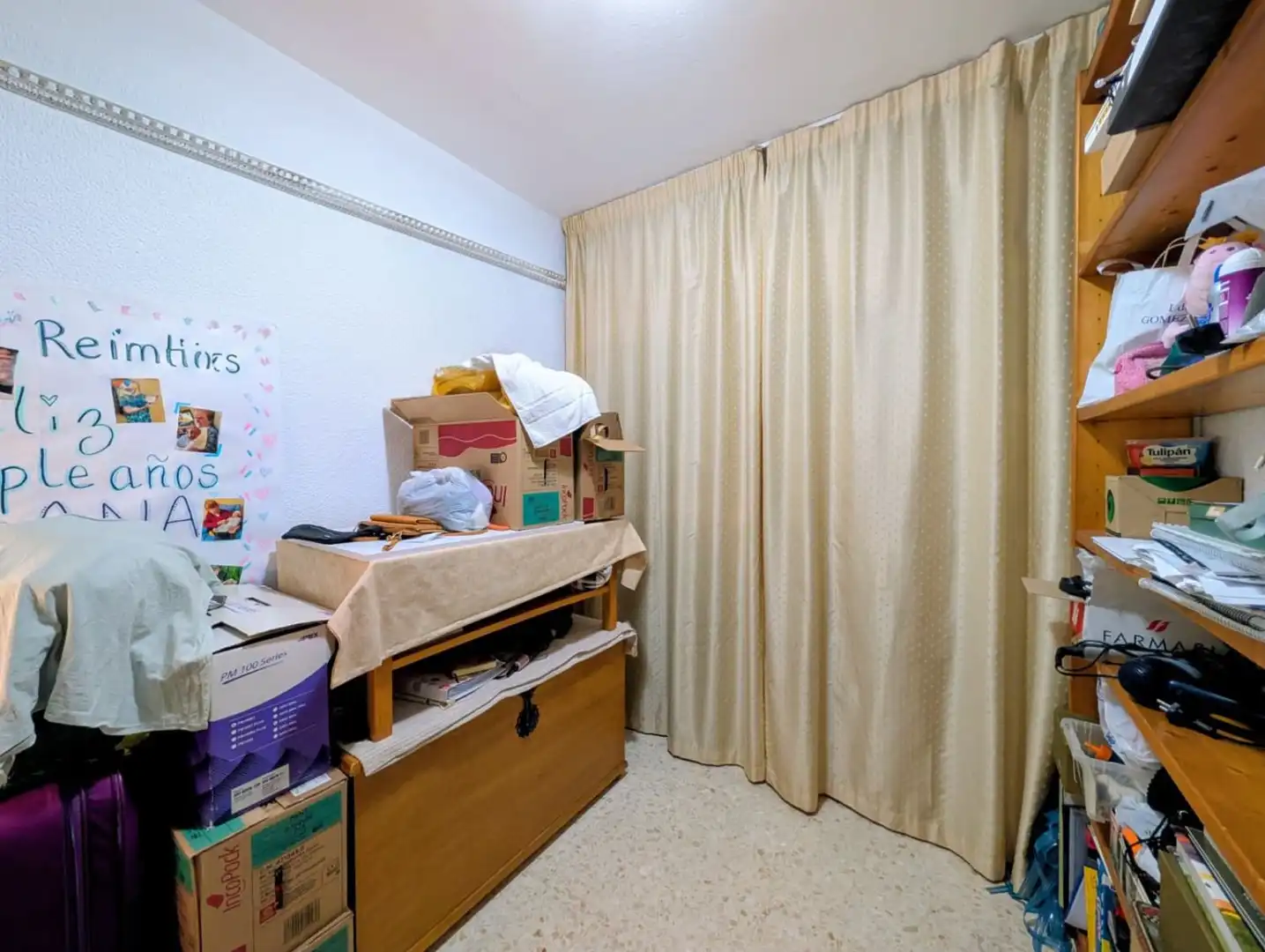 Bedroom of Flat for sale in Loja  with Air Conditioner, Heating and Storage room