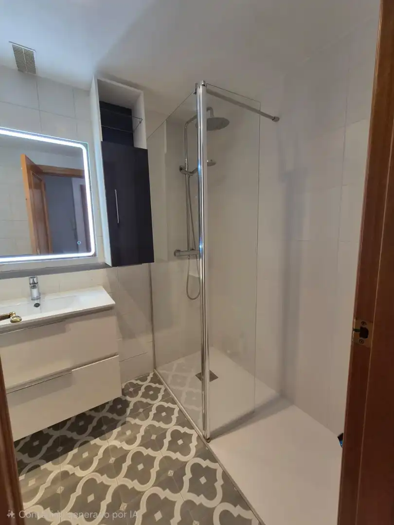 Bathroom of Detached homes for rent in San Antonio de Benagéber, Valencia
