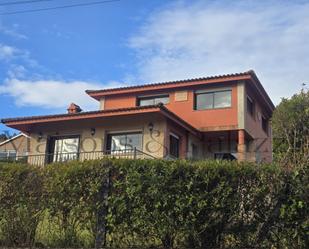 Exterior view of House or chalet for sale in Cangas   with Heating and Private garden